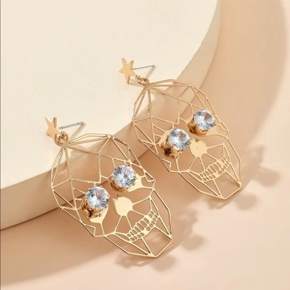 Earrings - Picture 5 of 7